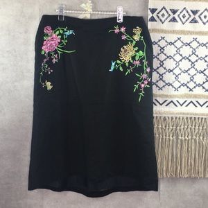 Anne Carson Embroidery Skirt Size 12
